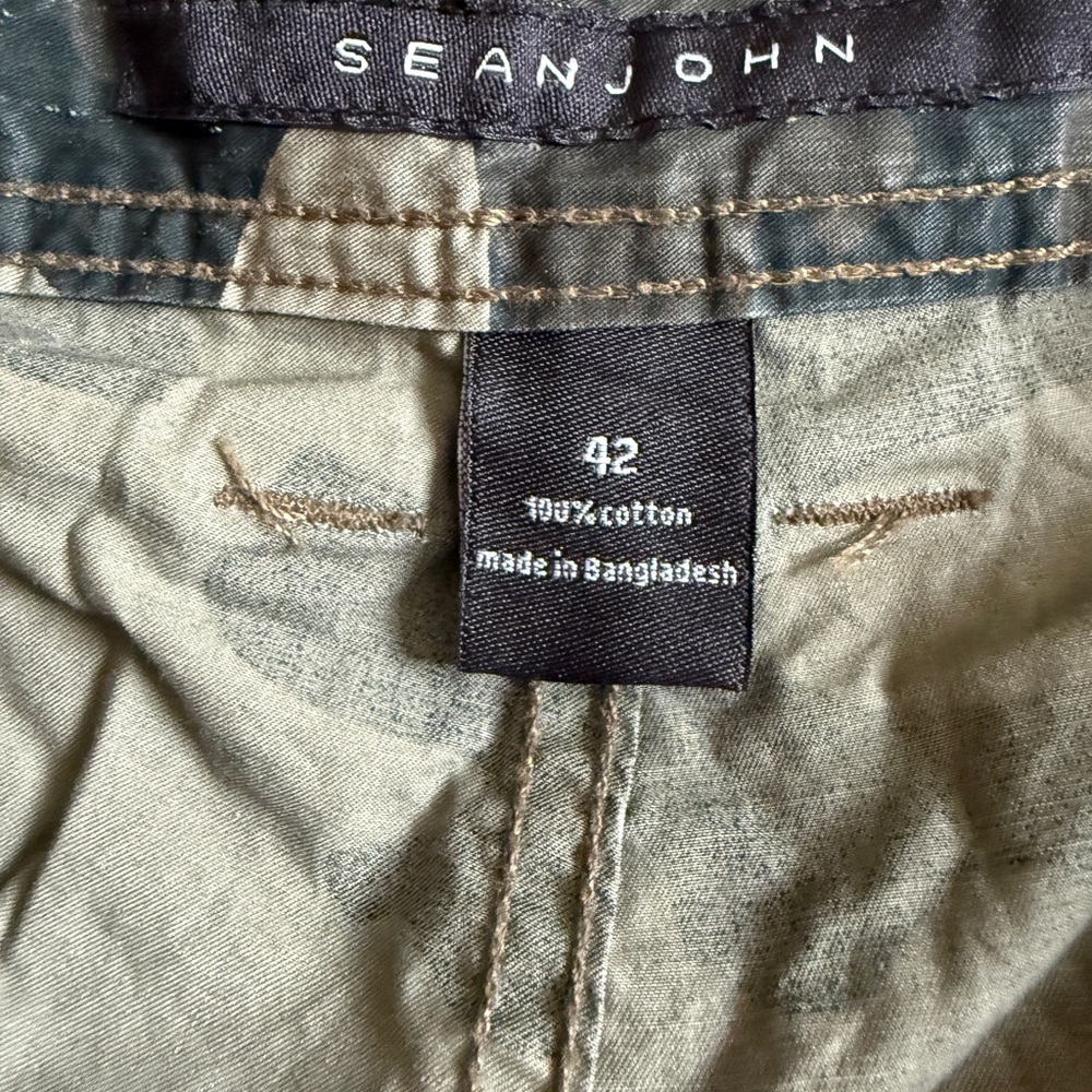 Sean John Green Camouflage Cargo Pants- Size 42 - Picture 11 of 11